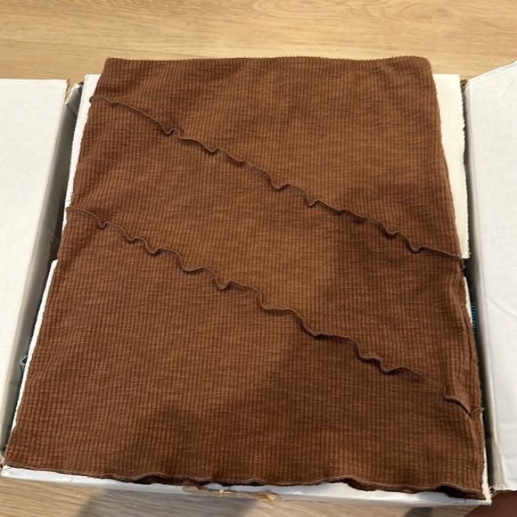 Oscar Mini Skirt Brown - Picture 9 of 10